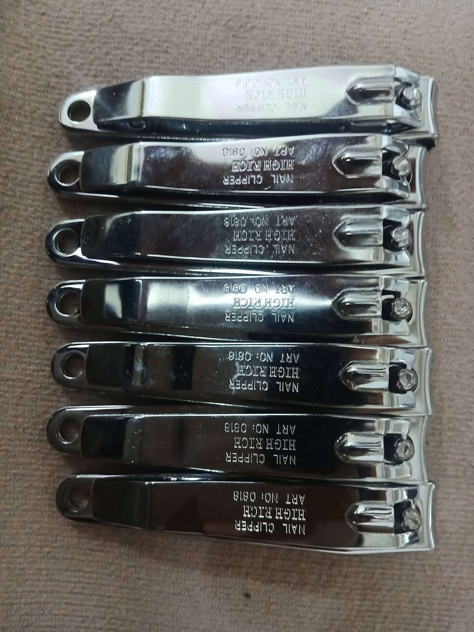 🛠وصلت حديثا🛠
مقراضات بجودة ممتازة وبضاعة اوربية وسعر مناسب جدا 🔥
سعر السيت يتكون من 12 قطعة :4000د.ع فقط
 ✔️عملية وحادة 
✔️مناسبة للاستخدام اليومي 
✔️البيع مفرد وجملة 
✔️ تتوفر كميات كبيرة لاصحاب المحلات 
✔️عرض خاص لاصحاب المحلات أيضا 

📩للطلب او الاستفسار يرجى مراسلتنا على الخاص لهذه الصفحة


**إذا كنت صاحب هذا الإعلان وتريد حذفه لأي سبب، رجاءا أرسل رسالة إلى الدعم الفني**