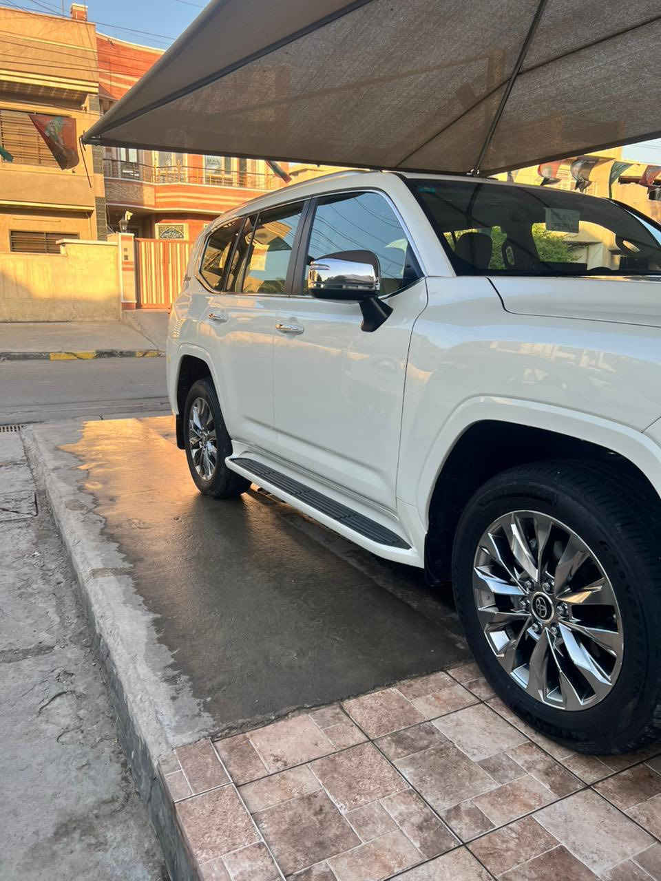 السلام عليكم
لاند كروز 2022
مكفوله كفاله عامه
السياره مغلفه ppf كامل حمايه للسياره ضمان 10 سنوات
ماشيه 35 الف كيلو خليجي
كامل الصيانه بشركه تيوتا السياره متعوب عليها ونضيفه
رقم التواصل ***********
***********
