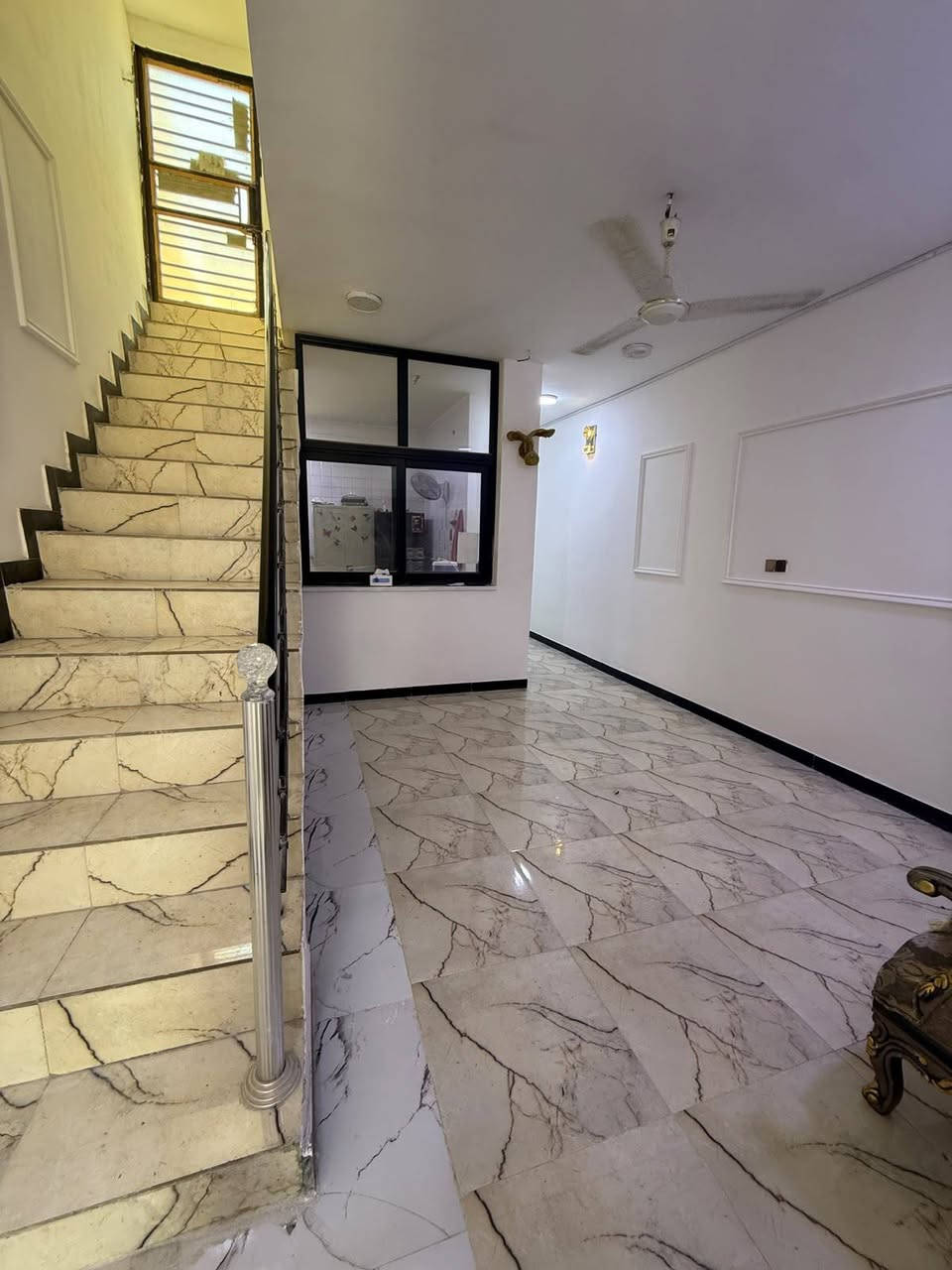 ⭕ بيت للبيع طابو زراعي سند 25 )(مشمول بالتطويب التقيه3 قرب شارع النجف الرئيسي جهة مازن البنجرجي_)
⭕️المساحة 125متر الواجهة 5 ونزال 25 
⭕️بناء البيت 2025
⭕️بناء  مسلح 

—————————————  لانتعامل برفع سعر العقار عن سعرة الاصلي نجمع البائع بالمشتري مباشرتا
           تـــفـــاصـــيـــل الـــدار 
(كونكريت مسلح )
⚜️ غرفة
⚜️صالة 
⚜️استقبال
⚜️مطبخ 
⚜️مجاميع صحية 
⚜️طارمة 
مخزن سندويج بالسطح 
ــــــــــــــــــــــــــــــــــــــــــــــــ
​——————————————-
#متابعة_الصفحة
#لـــمـــن يـــرغـــب فـــي عـــرض عـــقـــاره لـــلـــبـــيـــع او الايجار  يـــرجـــى الــتــواصــل مــعــنــا ع خاص

———————————————————للاستفسار مراجعه مكتب المدينه التقيه3 الفرع المقابل لمعمل غاز الديوانيه او الاتصال
 *********** واتساب
‏‪0783 027 9730‬‏
