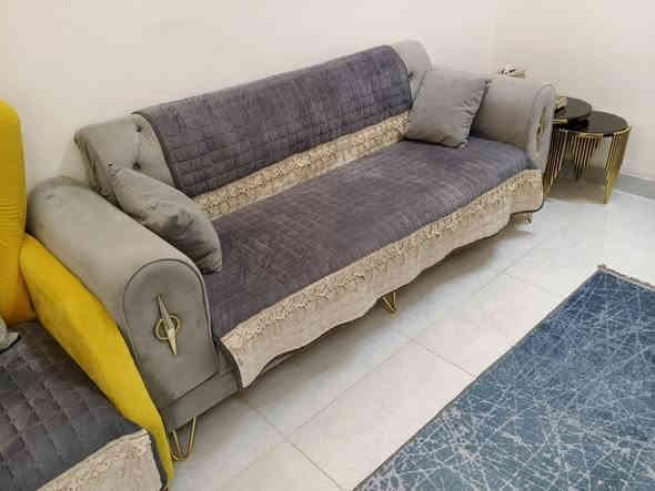 سلام عليكم تخم 8مقاعد للبيع نضيف الله شاهد السعر 225 العنوان الغزاليه ***********
