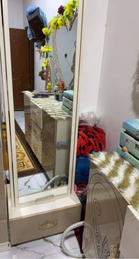 غرفة نوم تركية • ٩ قطع • نظافة ٨٠٪