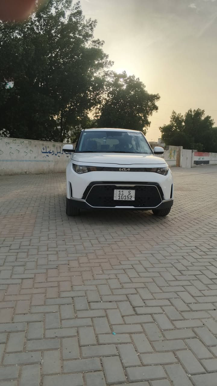 سلام عليكم صول للبيع موديل 2024 السياره مرقم كامل جاهزه من كلشي ماشيه 39الف حادثه مبدل بنيد فقط و طرف الباب صبغ بدون دواخل صور الحادث موضح بل صور رقم الهاتف ***********

