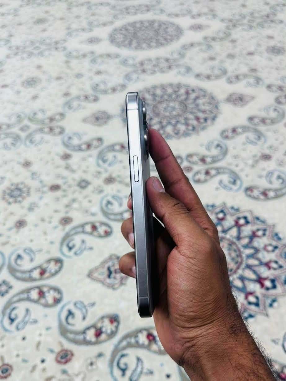 السلام عليكم شباب ايفون 15 برو ماكس شرق اوسط
ذاكرة 512 نضافة 100‎%‎ بطاريته 80‎%‎
كارتونه وملحقات موجودة مكاني بغداد الزعفرانية 

/ مرواس ويه 16 برو ماكس عادي مبدل ضهر 
او مابي مو مشكلة ❤️


**إذا كنت صاحب هذا الإعلان وتريد حذفه لأي سبب، رجاءا أرسل رسالة إلى الدعم الفني**