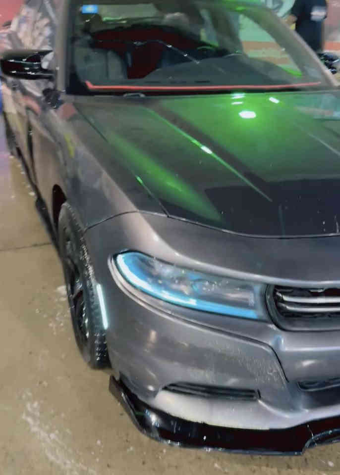 جارجر ٢٠١٦ باسمي رقم بصره حداديه قبل اسبوع تخم تاير سياره جاهزه تحتاج بعض التعديلات الخفيفه
السعر ١٩٠ وبيها مجال للشراي
***********
