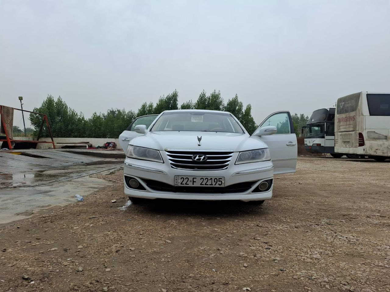 مرحبا للبيع ازيرا 2011 سبورت رياضي فول مواصفات سياره جديده وجاهزه رقم جديد تحويل وكاله حاضر تخم تاير مكينه وكير وتبريد كله ع الشرط حداديه زيرو بك لايت لد لايت لد فتحه تحكم جهتين كشن كهرباء العنوان النجف الأشرف سعر 120 بيها مجال الخاص مغلق اتصل وتدلل رقم صاحب السياره ***********
