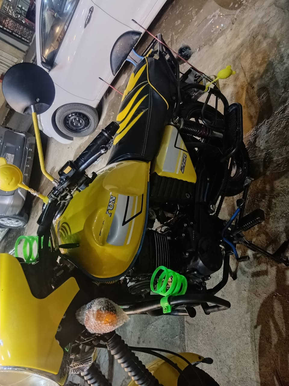 دايوان لبيع موديل ٢٢ دراجه مكفوله أوراق اصليه كبل الترقيم مكانه واسط انوار *********** سعر بواحد ٥٥٠
