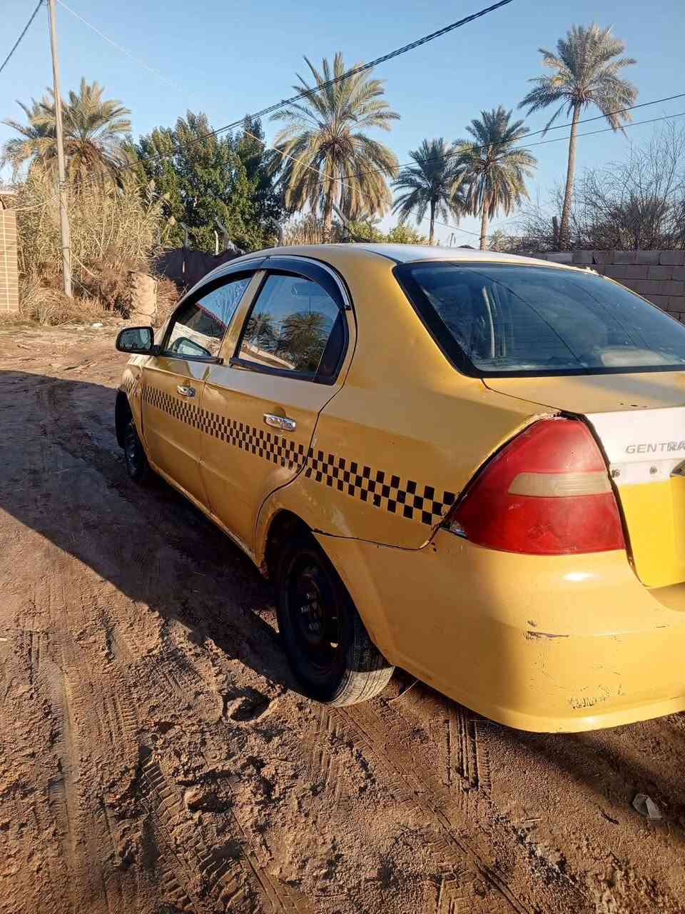 السلام عليكم افيو 2007 كير محرك نضيفات مسكر رقم قادسيه تحويل سنويه لل27 تايرات وسط حداديه وسط كهرباءيات شغاله كشره شوفت عينك السعر 20 وبيه مجال‪ بسيط مكان بابل الرقم ***********
