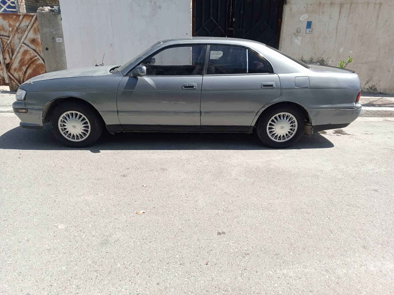 سلام عليكم بطه متصل للبيع فقط سياره حلوه مكينه وكير بلكارتون حداديه جديده تخم تاير جديد وقم بغداد راعيها موجود بل بصره مشروع وطني كفاله من كص ونقل وصوليات سياره عوزها ترتيب بصيط مكاني بصره حيانيه***********
