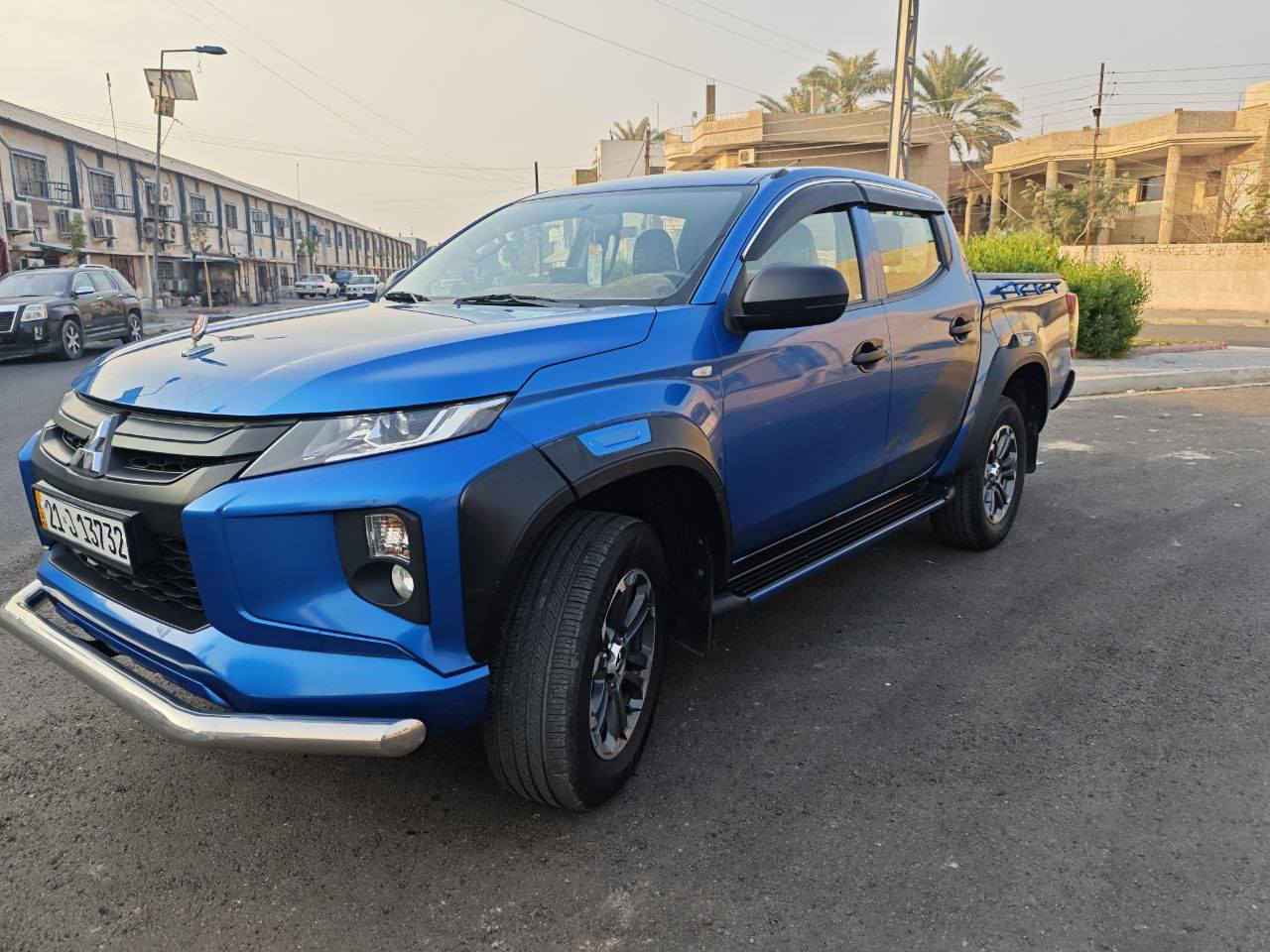 بكم مسيوبيشي  L200 فور ويل
بانزين
 كير عادي 
2023
 ماشيه 49 km
مكفوله من صبغ 
بارد قليل خلف الدعامية الامامية
السيارة جديدة واحلة من الصور بدون نقص 
 رقم سليمانية  باسمي تحويل اي وقت 
السعر 210 
بغداد العطيفية قرب جامع براثا
*********** بغداد, العراق
