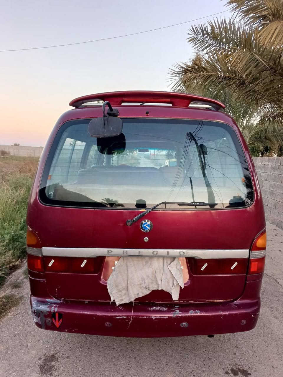 السلام وعليكم للبيع بريجو موديل 1996 رقم بغداد سنويه لسنه 2027سياره خير من الله كير ومكينه نضيف بدون تنقيص شواصي كفاله السعر 47وبيها مجال قليل للشراي الاتصال ***********مكان السياره بغداد الدوره
