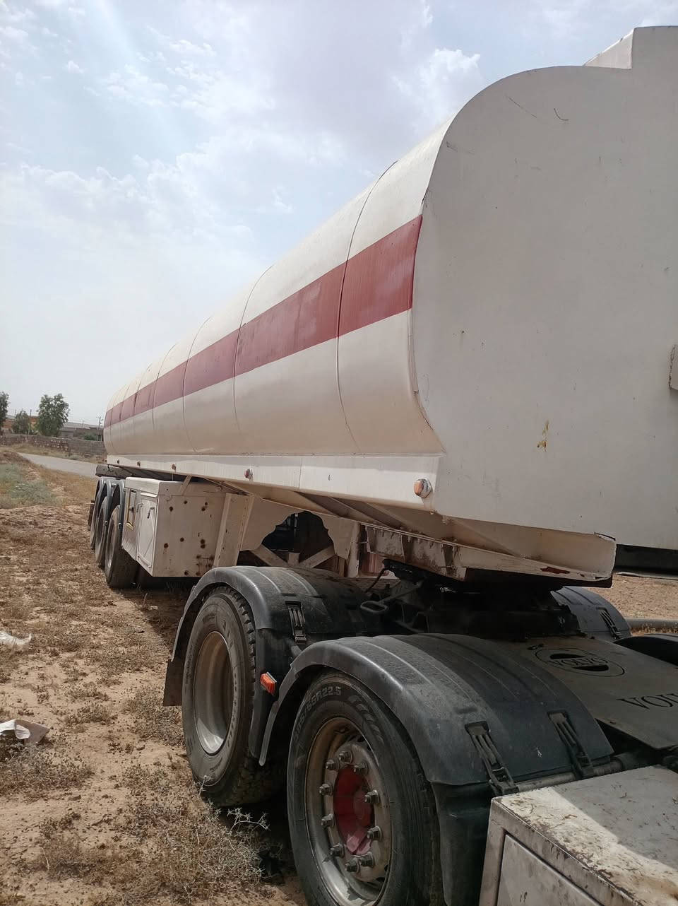 للبيع تنكر دناگير اسكانيه جوبلس التايرات غير شغاله كهربائيات كامله تخم جوبلس بدون اوياله هم يرهم *********** السعر 45
