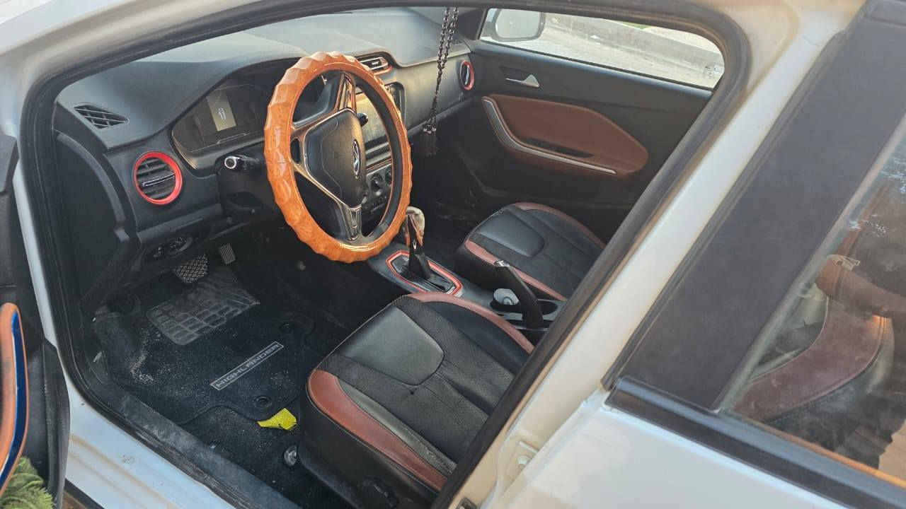 تكيو ٢ موديل ١٨ تخم تاير باسمي وبيه طخه باباب الايمن ومكفوله من كير ومحرك  تيكو 2 رقم السفسار غير متواجد ع فيس ***********
