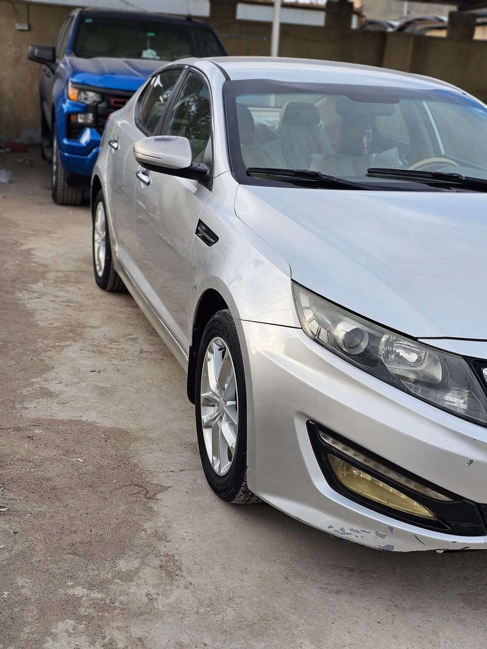 كيا أوبتيما موديل 2013 كفالة عامة والسونار موجود بالصور

فول مواصفات عدا البنوراما محرك ٢٤٠٠ دوش رقم شمالي جديد سنويه لل 2027 ربع مذب عليها ومغلفة كامل فابلون حماية من الشخوط من الدعامية للدعامية 

بصمه تشغيل عدد ٢ 

بصمة أبواب 

مري شفط 

تحكم إسترين كامل

شفتات سرعه تبديل نمر

مثبت سرعة

تبريد قطعتين

تخم تاير جديد 

صدر جديد 

إدامة للمحرك 

حساسات خلفية

ويل كب  كروم السبير هم ويل كاب

السياره نظيفة كلش واستخدام شخصي تجي تكلب وتشوف

مكانها واسط / قضاء النعمانية

سعرها 139$  التواصل عالخاص او الاتصال 

*********** النعمانية, واسط
