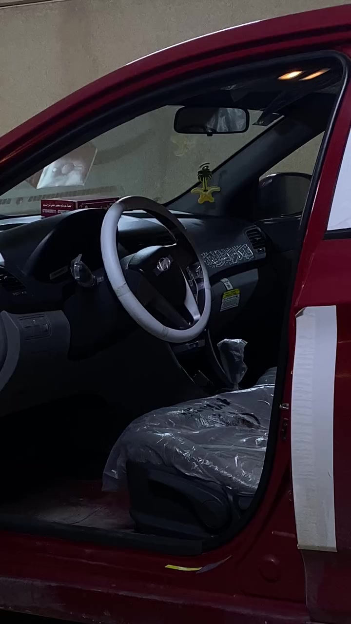 Hyundai Accent 2017
المحرك: 1.6 GDI 🔥
گير AT 6
(الحالة العامة للسيارة:)
نظيفة جداً+استخدام شخصي 
-بحالة الشركة مع وجود الكتالوگ الخاص بيها 
-تم عمل إدامة كاملة للمحرك والفيول بمب 
(المواصفات)
تبريد ثلج 100‎%‎ ❄️
نوافذ كهربائية شغالة 
نظام صوتي (راديو+AUX+USB)
نظام فرامل ABS 
حاملات اكواب امامية وخلفية 
(الضرر)
جاملغ وبنيد صبغ 
والدوسات ايضاً صبغ من غير ضرر 
السيارة ماشية 64000ml 
المكان البصرة الزبير
السعر 100$ وبيها مجال 
رقم الهاتف 
***********
***********
