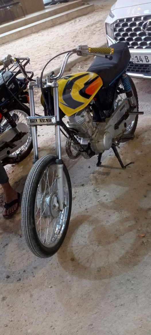 سلام عليكم دراجه للبيع نامه شلامجه كلك كلك كلك دراجه نضافتها فول سعر550 بيها مجال مكان بصره صالحيه ***********
