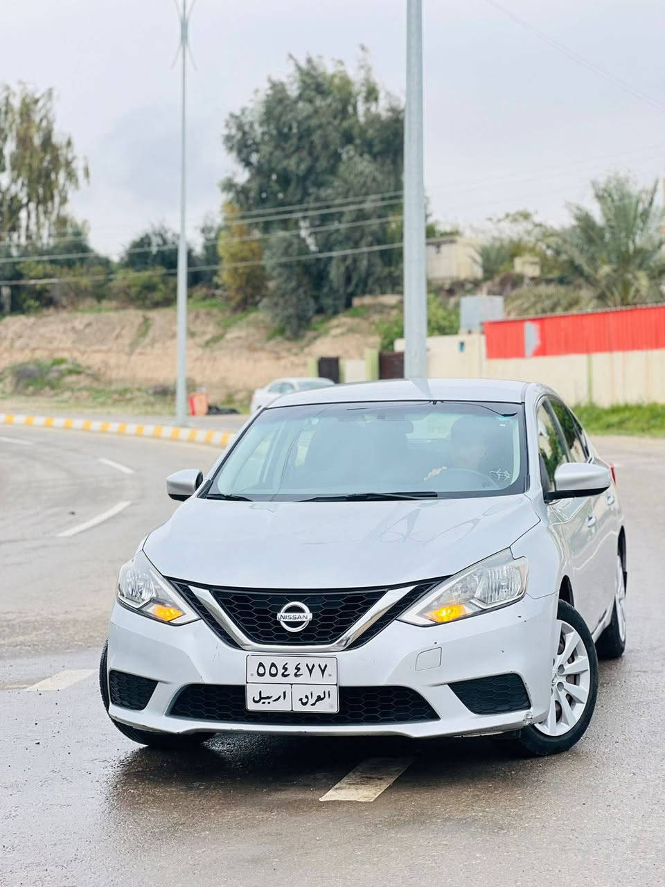 السلام عليكم
للبيع نيسان سنترا 2017
مواصفات SV 

 بصمه تشغيل +بصمه ابواب 
ماشيه 130
ضرر السياره چاملغ خلفي وباب خلفي مبدل فقط
رقم اربيل شرط التحويل مكان السياره تكريت / العلم 
السعر109 وبيها مجال قليل
 للاستفسار الاتصال على الرقم ***********
***********
و خاص او واتساب تكريت, صلاح الدين
