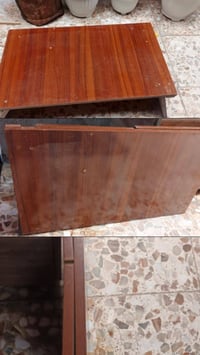 طاولة • ثقيلة • عملية