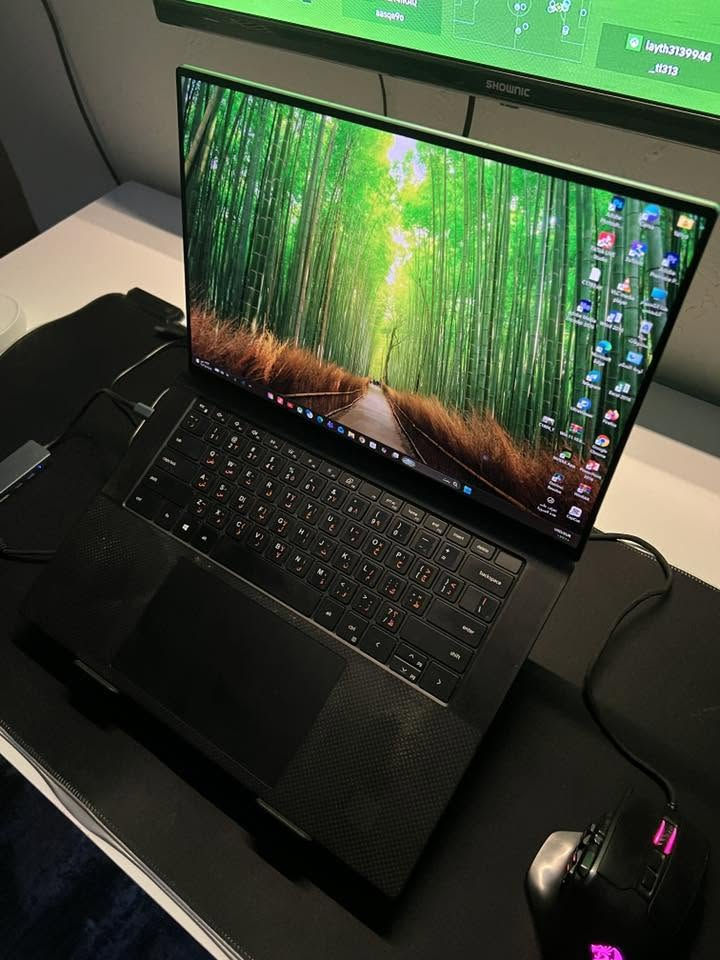 السلام عليكم اخوان
لابتوب dell للبيع 

المعالج: Intel Core i9-11900H .
 الرام: 32 جيجابايت.
 الهارد: SSD بسعة 512 جيجابايت.
 كارت الشاشة: 4 جيجابايت .
 النظام: Windows 11 Pro.


**إذا كنت صاحب هذا الإعلان وتريد حذفه لأي سبب، رجاءا أرسل رسالة إلى الدعم الفني**