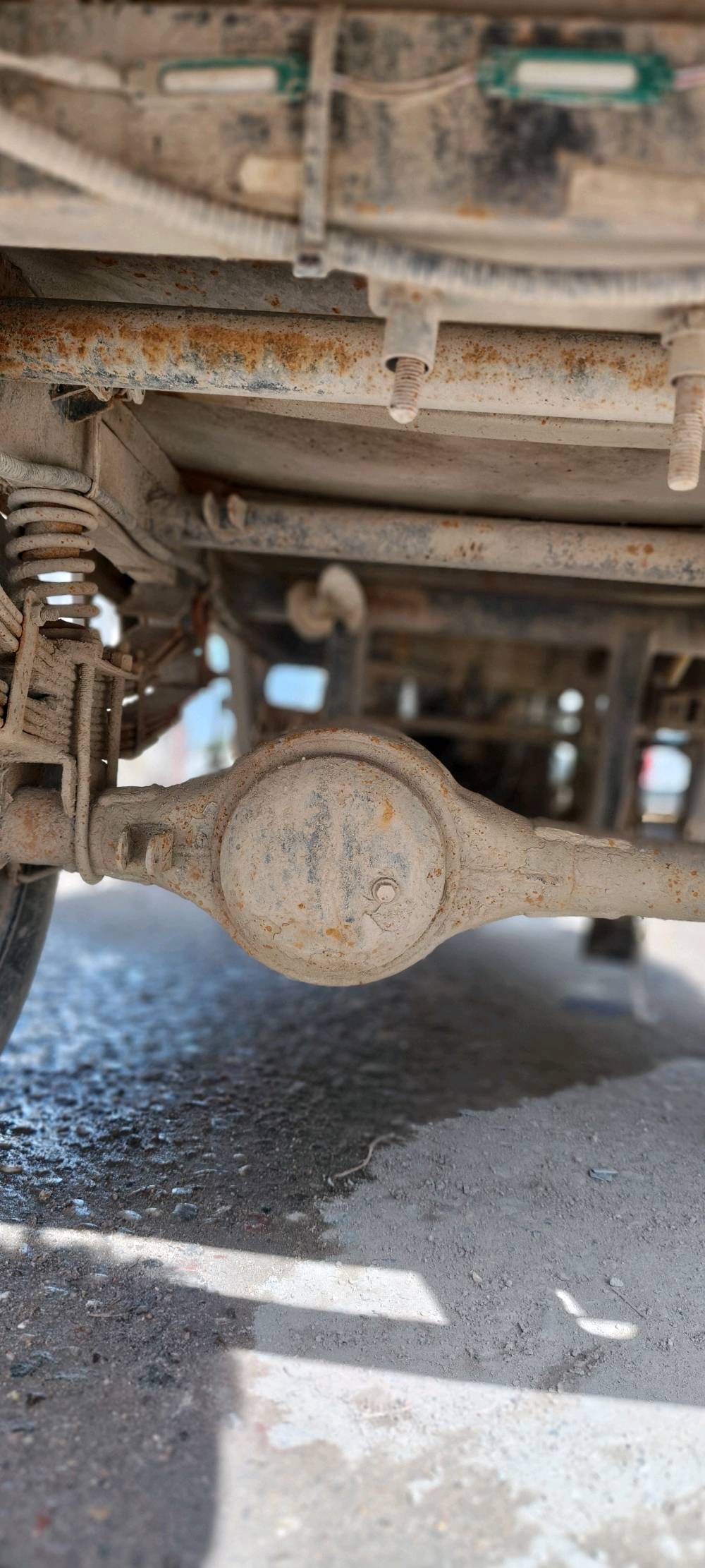 ستوته جمرا موديل اوراق 2018 ستوته مال كراب تشتغل عله باب الله بيهه نكرة سلف كهربائيه شغاله الدبلات شغاله باتري شغال هورن شغال ضفيره جديده المحرك كايم تنقص دهن بس تمشيك لو تروح بيهه لياسين خريبط ماتوكفك بس تنقص تجملها دهن عراقي وين تريد تروح توديك البليت الثخين سعرها 950 وبيهه مجال مكاني ابو الخصيب يوجد وتساب ***********