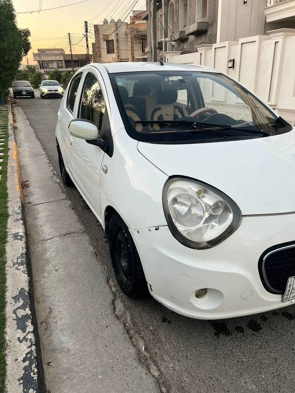 سلام عليكم باندا موديل 2103
السيارة كير ومكنية وتبريد خير من الله 
السيارة سعرها 45 ورقة 
السيارة بيها صبغ صفحة الجهة اليمين 
السيارة مكانها الدورة 
رقم الهاتف ***********
