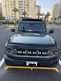 فورد برونكو اربعة سلندر ، لون مميز   ماشية ٢٧ الف   بدون صبغ   مرقم و ...