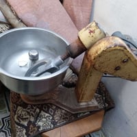 عندي للبيع المكان بغداد الحرية اتصال ع الرقم 07753886049