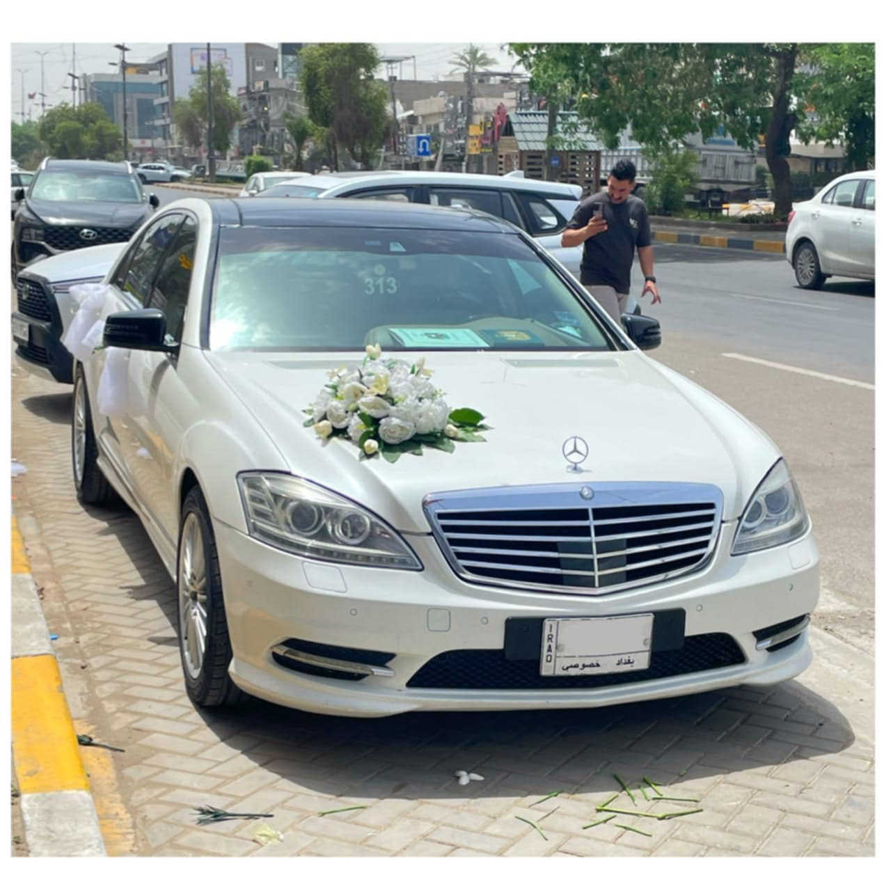 Mercedes Benz S class 
السيارة وارد خليجي استيراد شركة باجگير   S 350 
موديل 2011
عداد الكيلو متر 175الف حقيقي 
كير مكينة صدر كهربائيات كفالة بيهة مكانين صبغ كد شبر
ويل كب 19 تو سايز AMG مع طخم اطارات انتاج 25 
مواصفات السيارة معروفة
السعر 265 ورقة للبيع او مراوس حسب القناعة
للاستفسار الاتصال ع الرقم ***********
