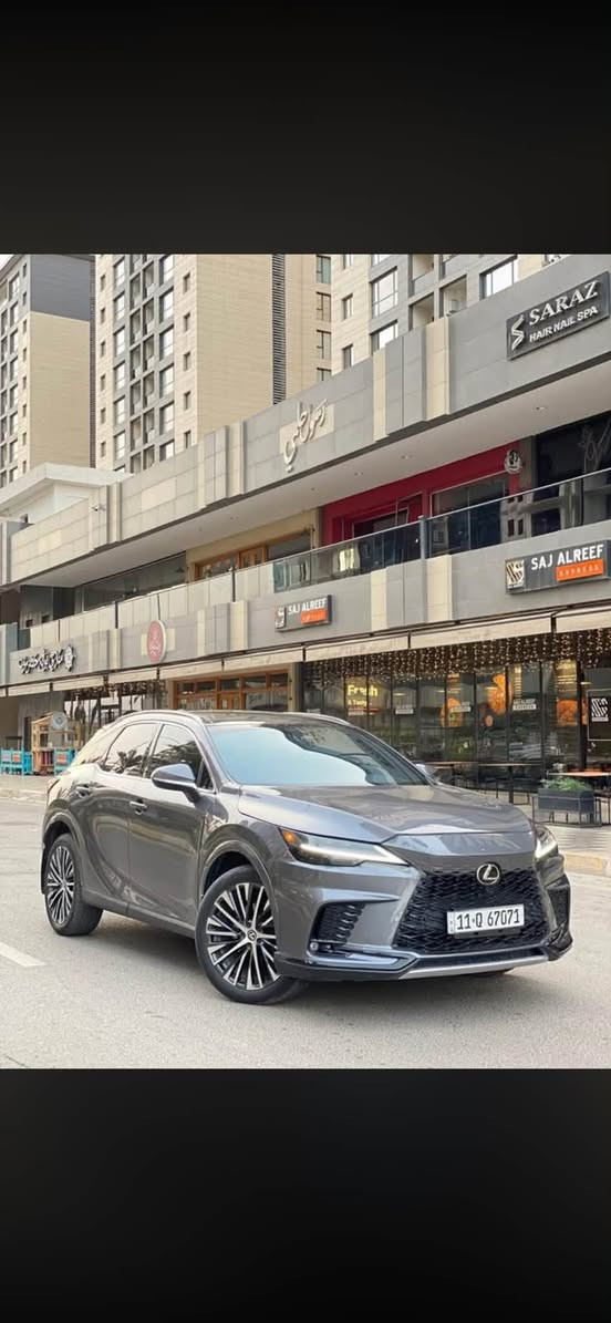 � لكزس RX 350 2023 هايبرد – فل كامل (أعلى فئة) 🇺🇸
✨ مواصفات فخمة ونادرة بالسوق
✨السياره محدثه كت F_sport رياضي 
▪️ محرك 2.5 هايبرد اقتصادي وقوي
▪️ فتحة سقف بانوراما 🌤️
▪️ لايت أمامي 3 عدسات (Triple Beam LED)
▪️ عدسة عين يم الستيرن
▪️ جلد طبيعي فاخر
▪️ تبريد وتدفئة مقاعد ❄️🔥
▪️ ذاكرة مقاعد
▪️ كامرات 360 درجة
▪️ دخول ذكي + تشغيل بصمة
▪️ رادار + مثبت سرعة ذكي
▪️ شاشة كبيرة أحدث نظام
🔍 السيارة جاهزة لأي فحص
📍 بغداد – حي الجامعة
📞 اتصال:📲 واتساب:***********
💰 السعر:34,500
