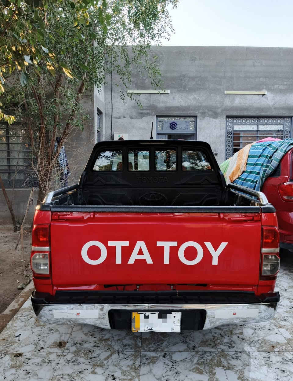 للبيع هايلوكس دبل قمارة موديل 2015 گير عادي رقم ميسان بااسمي ماشية 100 الف حقيقي سيارة جديدة بمعنى الكلمة گير مكينة تبريد تتدفئة كلهن جدد استخدام للبيت فقط بيها بارد وبيهار شخوط قليلة وبيهار سونار مرفق بالصور سنوية تنتهي ب 2028
السعر 240 وبيها مجال 
مكان السيارة ميسان ناحية السلام 
رقمي ***********
