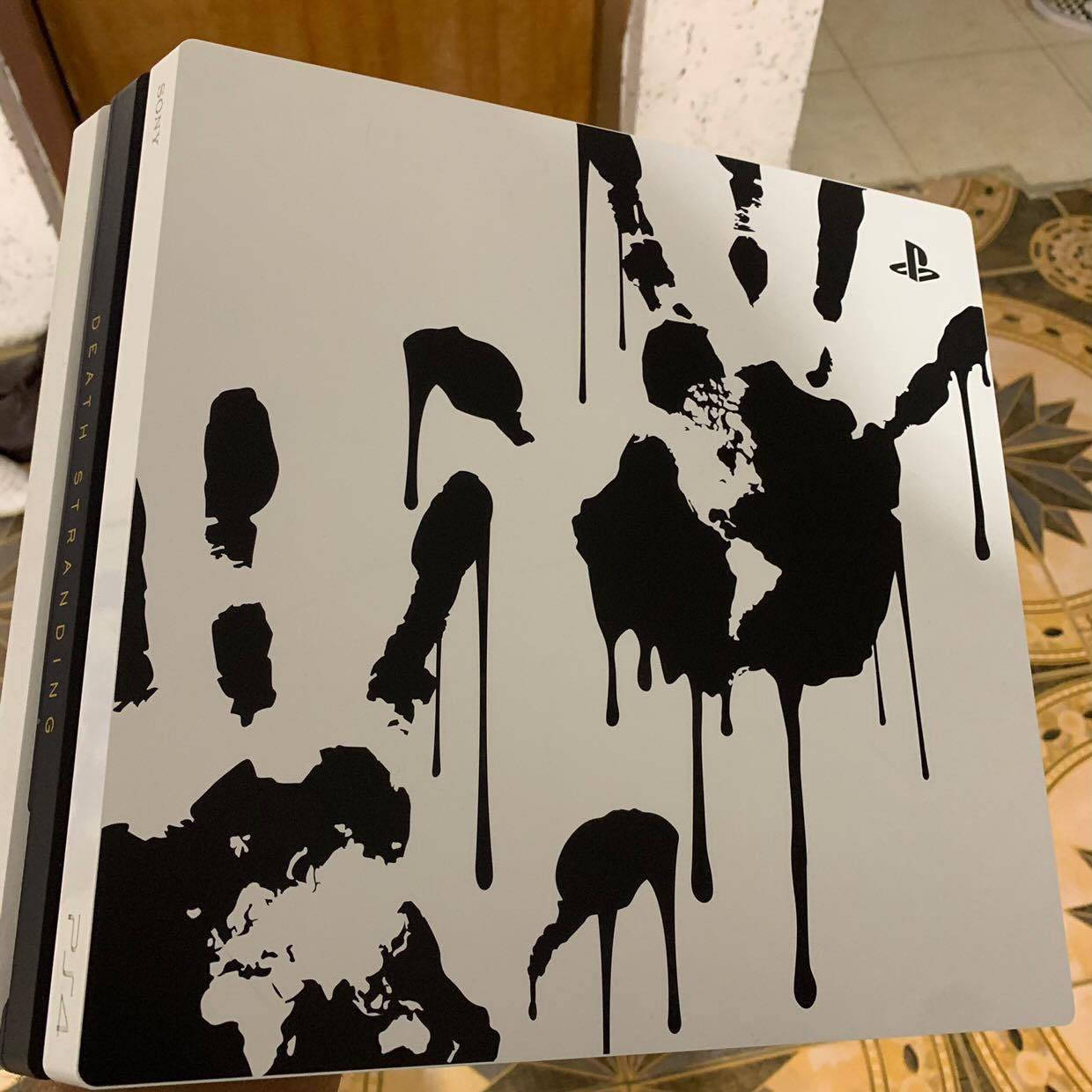 للبيع ps 4 pro  bundle  limited edition
بلي ستيشن 4 برو باندل نسخة ( death stranding ) ذاكرة 1 تيرا مهكر نظام (9.00) عالمتصفح افضل تهكير فيشة ناعمة المرغوب ال eco  ورقم مطابق جهاز وية كارتونة مع كامل ملحقاته من الجويستك الاصلي نسخة ديث وكيبلاته الاصلية وكتلوكاته والكارتونة الداخلية والخارجية   لا مفتوح ولا مصلح استخدام قليل جدا مكاني بغداد متوفر توصيل كل العراق . 
السعىر 525 الف .


**إذا كنت صاحب هذا الإعلان وتريد حذفه لأي سبب، رجاءا أرسل رسالة إلى الدعم الفني**