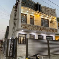 بيت للبيع  المساحة 75 واقع حال 90 مدخلين  4 غرف نوم  2 خدمات  مطبخ مؤث...