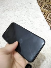 آيفون XR • ذاكرة ٦٤ • فيس ايدي معطل
