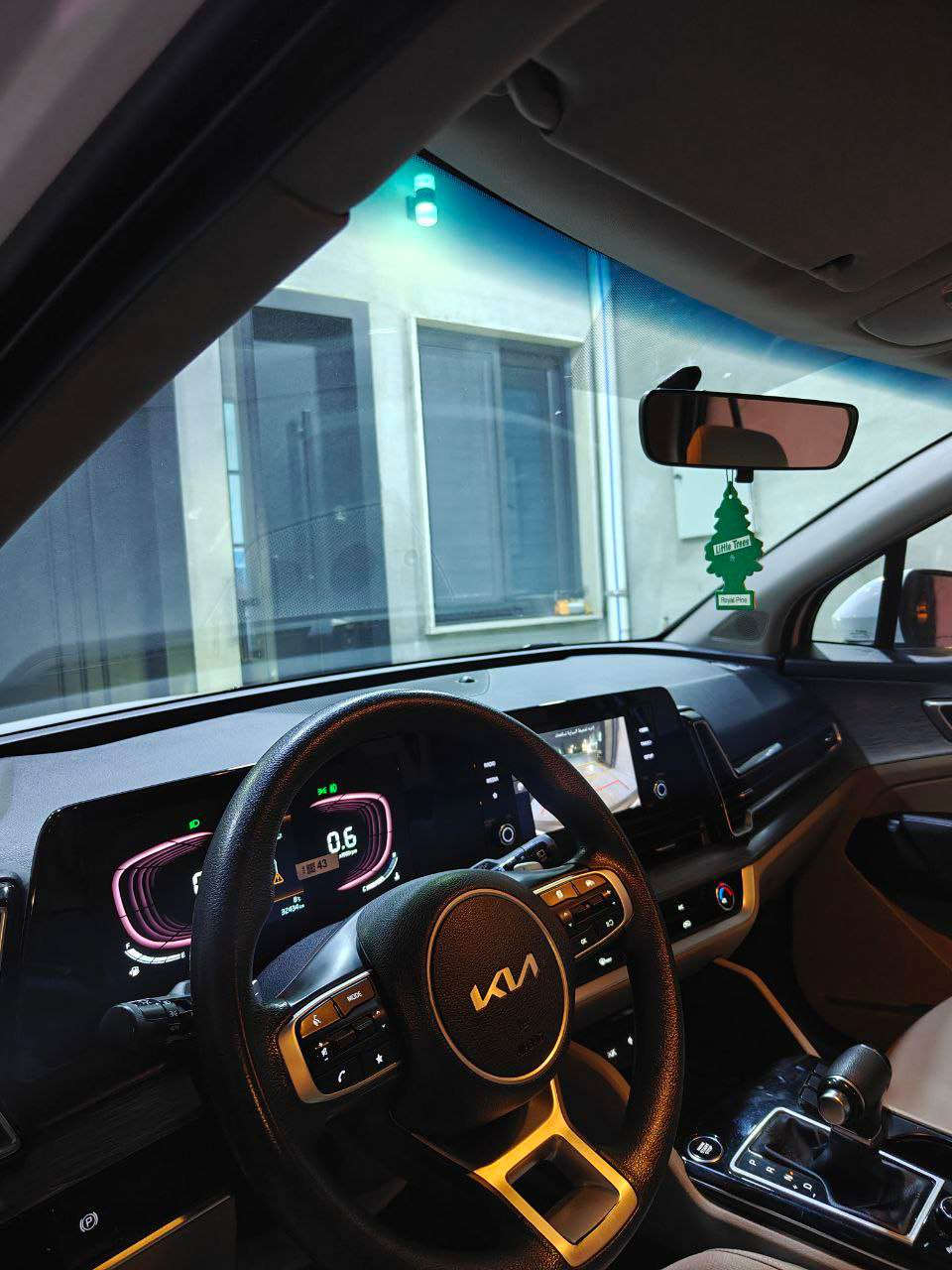 كيا سبورتج 2023 خليجي 

الفئة : نص فول

الممشى: 32.000km

السيارة كلين مكفولة من الدعامية للدعامية

مواصفات 

بصمة تشغيل

بصمة ابواب 

تشغيل عن بعد

أنظمة قيادة

لايتات امامي وخلفي لد زينون 

كشافات امامية وخلفية

حساسات امامي وخلفي

كامرة خلفية

عداد إلكتروني 

شاشة جبيرة

تحكمات استيرن 

ويل كروم حجم 19

نظام ترحيب

داخل اصفر

داخل بيانو

تبريد قطعتين

دخول ذكي

المحرك 2000 دوش 

رقم اربيل الجديد 

سنوية هزة كلها جديدة سيارة باسمي شرط التحويل

ملاحظات : الكير والمحرك وضع شركة مامفتوح 
العدة مال سيارة كاملة دهن جديد سيارة بدون قطرة صبغ 
مكفولة كفالة عامة 

مكان سيارة كركوك 

السعر : واتساب او اتصال 

*********** كركوك, العراق
