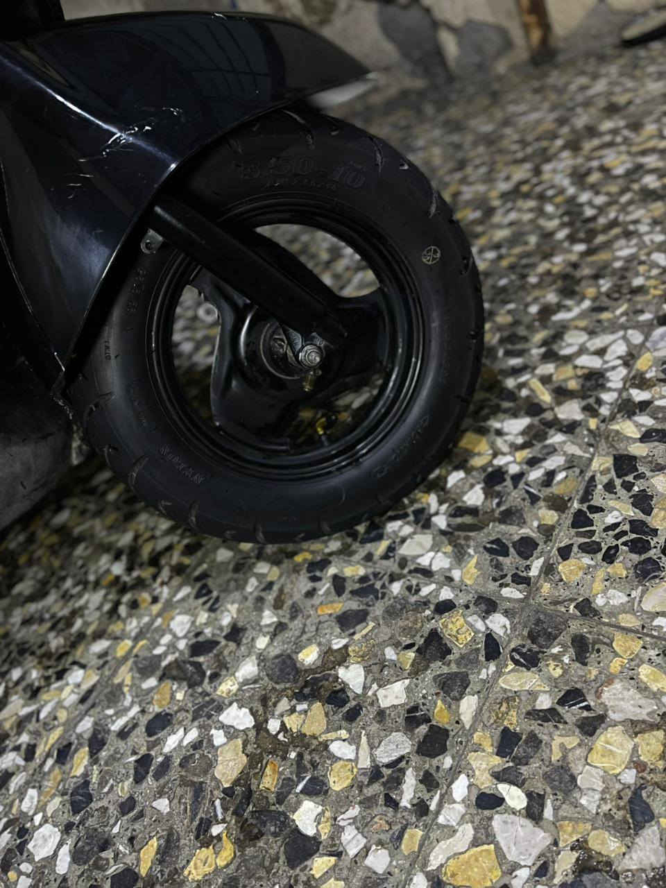 دراجة بوليس للبيع دراجه شلعه و معدل مكينه بلاد رايدها ب600 و بيها مجال بكاني شعب رقم ***********
