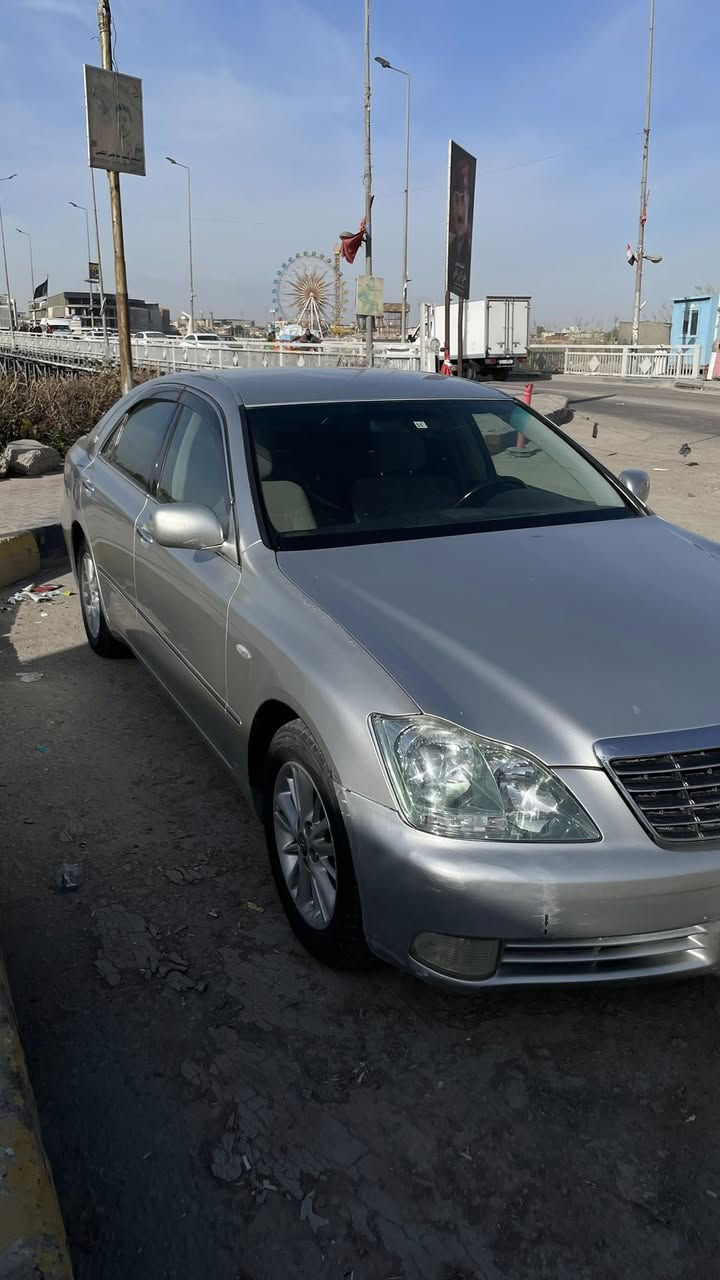 سلام عليكم شاهينه للبيع 2004دكمتين حاويه كفاله كص وضربه وسرقه اربع بصمات بصمه سوده جاهزه للتسجيل بس تحجز 
السعر :95وبيه مجال قليل 
الاستفسار :***********
