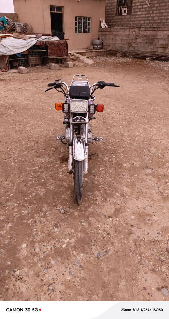 السلام عليكم موطور سولنك 22 للبيع كلو شغال شرط محرك لا يصرف ولا ينگط دهن السعر 400 وبي مجال ه‍***********
