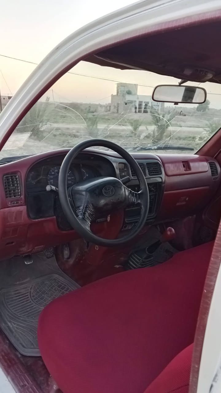 السلام عليكم بيكم لبيع موديل 2001 فلاحية سياره مكفولة مكينه كير شرط سياره جاهزة من كلشي حداديه جديده تخم تاير جديد رقم بغداد تحويل مباشر استفسار ***********
