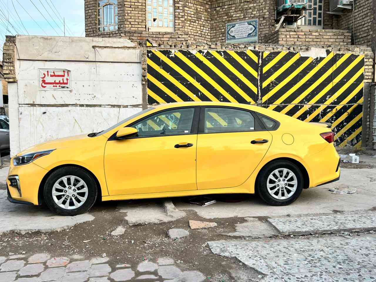 ً
كيا فورتي امريكي 
موديل 2019
رقم بغداد بسمي تحويل مباشر
حجم المحرگ 2000 دوش
الموصفات واضحه ومعروفه 
بدون دواخل مكفوله كفاله عامه عدى الحادث
صور الحادث مرفقه 
السعر 131 بيه مجال بسيط
العنوان بغداد الرصافه
***********📞الاتصال
