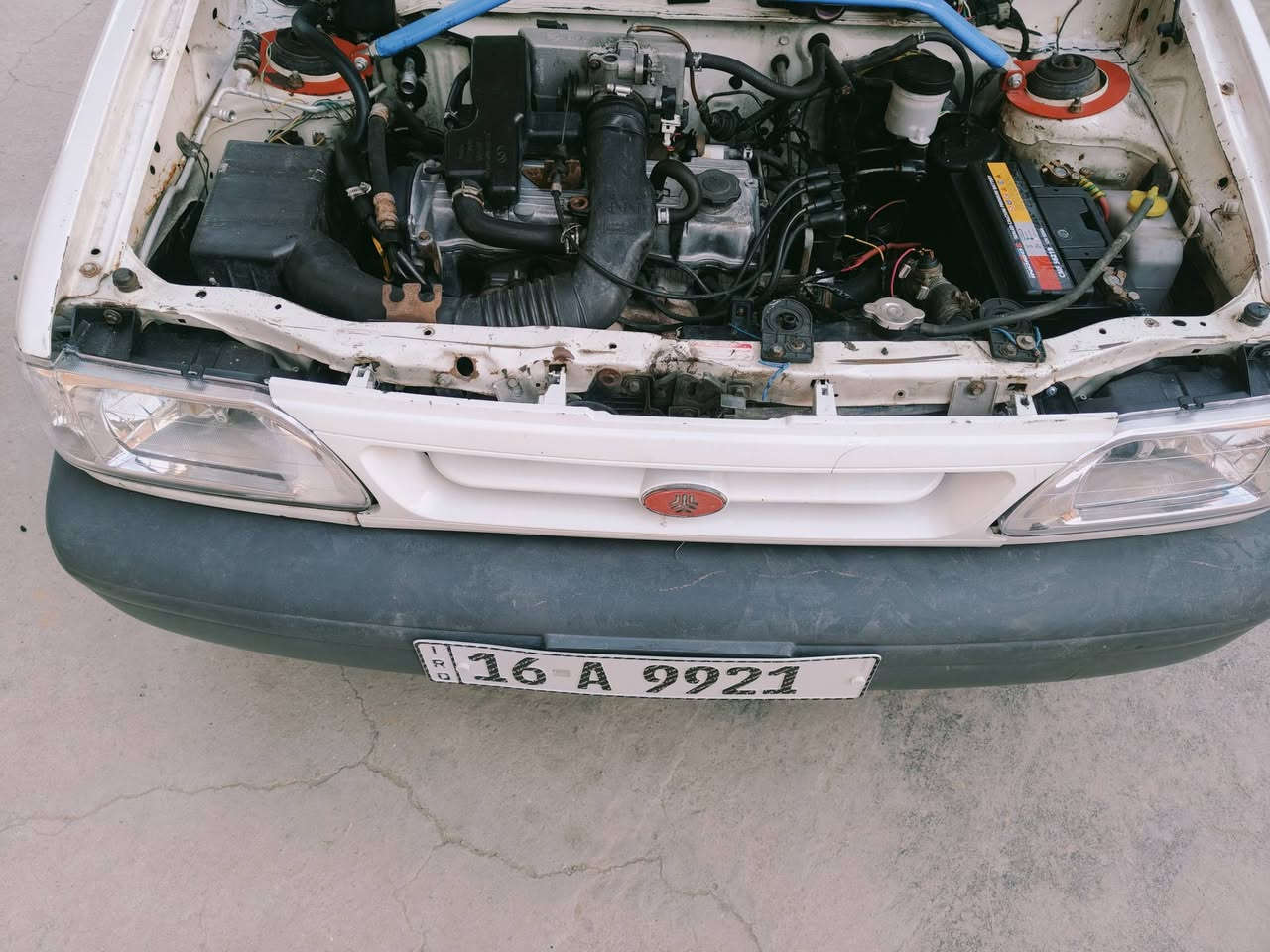 السلام عليكم
سايبا 2012 خصوصي 
كير محرك كفاله 
حداديه جديده 
تخم تاير جديد 
شواصي  كفاله 
السياره كفاله من الضربه 
مصفره غرامات 
رقم انكليزي 
تحويل مباشر 
سنويه ل 2028 
المكان كربلاء الحر السواده 
السعر 35
***********
