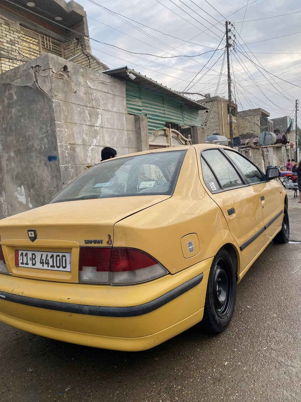 السلام عليكم.. سمند للبيع 2011 سيارة كفالة عامة من الضربة والصبغ والتبديل رقم جديد وسنوية جديدة السيارة بـ أسمي تحويل ثاني يوم سيارة جديدة بمعنى الكلمة تبريد ثلج تخم تاير وحدادية 80/‎%‎ محرك فرنسي جديد لوك أدامة عامة فيت بم + نوزلات + بلكات + وايرات بلك وجميع الحساسات مبدلها يعني ربع ماتذب عليها مكانها بغداد //السعر 43$ وبيها مجال بسيط للاستفسار // ***********
