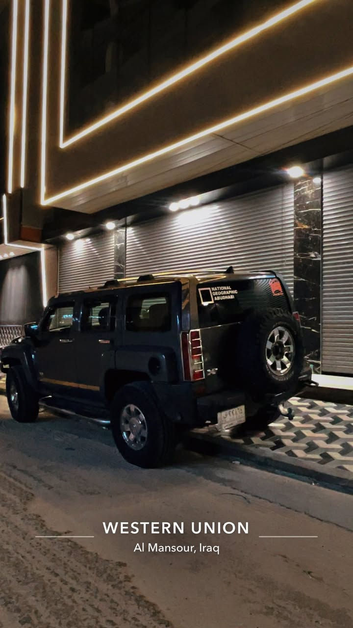 اخوتي الطيبين السلام عليكم 
همر ٢٠٠٨ سنوية وهزة ٢٠٢٨ لون مميز اسمنتية بدون ضربة بدون صبغ وخلي احجيلكم شصارف عليها سيارة مال جناية بس احتاجيت فلوس عندي ضرف طارئ الله شاهد والشباب يعرفون بضرفي ، 

١- فتحة سلايد كل الوضعيات شغال وكلشي مابي
 
٢- صدر جديد بالباكيت دبلات وطبلات وبوش ومشط وشمعات وروس رواط وحتى اللقم كلهن نفض تام 

٣- باور ستيرن جديد
 
٤- كومبريسر جديد تبريد ثلاجة وسويته بشهر العاشر 

٥- اضوية وبروجكترات زنون تسويلك الشارع نهار 

٦- بصمة تشغيل وتشغيل عن بعد وبالتلفون اتطفيها وتشغلها يم الفنان فيصل الحداد
ووياها بصمة ثانية اضافية احتياط 

٧-ادامة للگير والسيارة تو ويل يم الفنان حيدر همر 

٨- محرك السيارة ناعم وخرسة السيارة لكن ينرادلها ادامة بلكات 
ونوزلات وواشر قبق ولفات

٩- تايرات عالية نقشة شبه خشنة نظيفات 

١٠- داخل السيارة اسود وخالي من الكسر والتلزيك والبراغي نظيف جداً 

١١- السيارة غاز وبانزين يعني انسى الصرف

١٢- سستم صوت زرع كامل بداخل الابواب عمل بلاد ودمام وسابوفر مالته مشدود جوه الشاشه بداخل الدشبول 

السيارة مال جناية الله شاهد وصرفت عليها هوايه ولوما امر بضرف حالياً والله مابيعها وربي يكفيكم الشر ، السيارة بيها ملاحظات بسيطة حالها حال اي همر ومكانها بغداد المنصور وسعرها 120$ وبيها مجال بما يرضي الله والشراي عيوني اله وما اوگف وياه بسعر والكل بالگروب يعرفني ، 
للتواصل  
*********** 
واتساب واتصال وتلگرام وكلش موجود 🤣 
تحياتي
