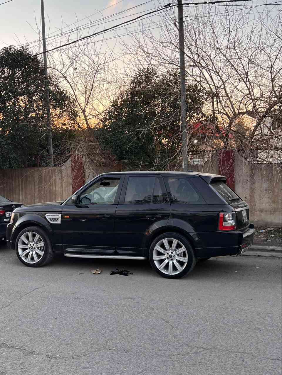 رةنج  رؤفةر سپؤرت ٢٠٠٩ كراوة بة ٢٠١٣.   گير مكينة كارةبايات. دةبلوو جوپةكاني دةبل گير هةموي بةشةرتة سيارةكة بي  حاديثة.  مكينة v8  عادية بي سوپةر   سعري ل١١٢ محملة ١٢ وةرةقةش خرامةي  دوي حةمحاملك دةگةرينمةوة. شوين هةولير. ژم *********** vibar wats ap p أربيل, العراق
