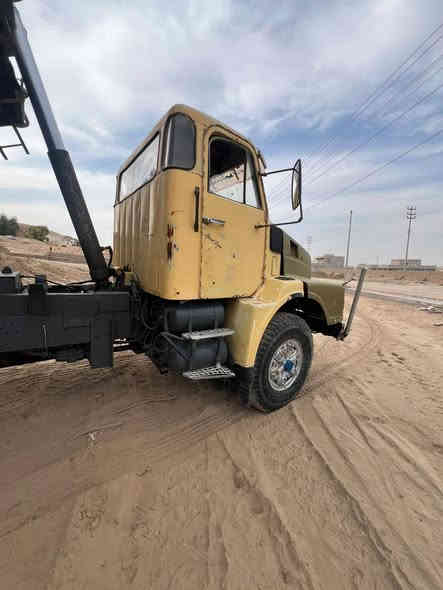 السلام عليكم قلاب ڤالڤو للبيع جاهزة للعمل كير واكسل شرط محرك معمر جديد بيها حصه كاز دبل تانكي
العنوان صلاح الدين بيجي الزوية السعر 48 ورقه وبيها مجال 
للاستفسار اتصل هـ***********
