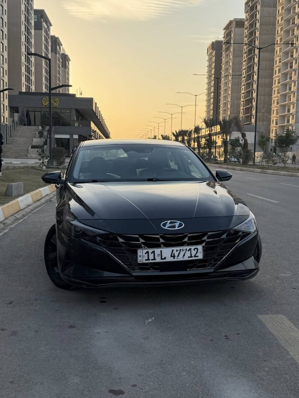 السلام عليكم
النترا 2022 امريكي حادث مثل ما موضح بالصوره محرك 2000 دوش گير cvt مكينه و گير بحالة جيّدة مواصفات فول ما عدا الفتحه عداد دجتل كار بلي وايرلس مثبت سرعه + مسار  3 انظمه قياده تبريد ثلج 
السعر 135$ وبيخا مجال بسيط مكاني بغداد القادسية 
***********

