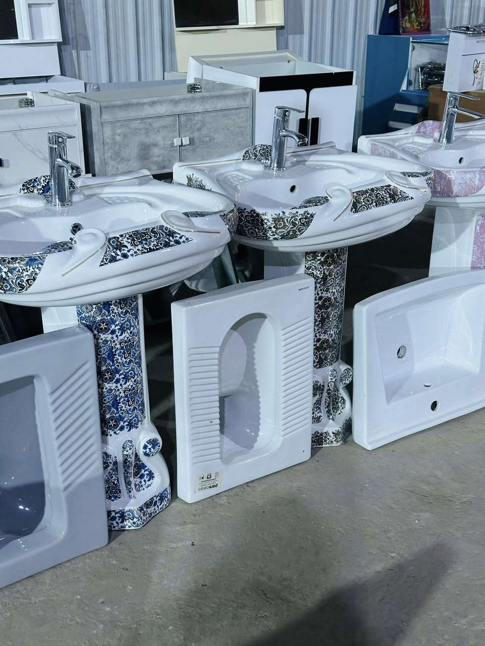 تعلن شركة جه نكين فرع بابل وصول لدينا مغاسل رئاسي قياس 75cm ***********
