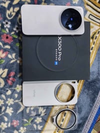 فيفو 300x برو الذاكره 512 جديد بعده بالزكة الشركة السعر  مليون و 250 ا...