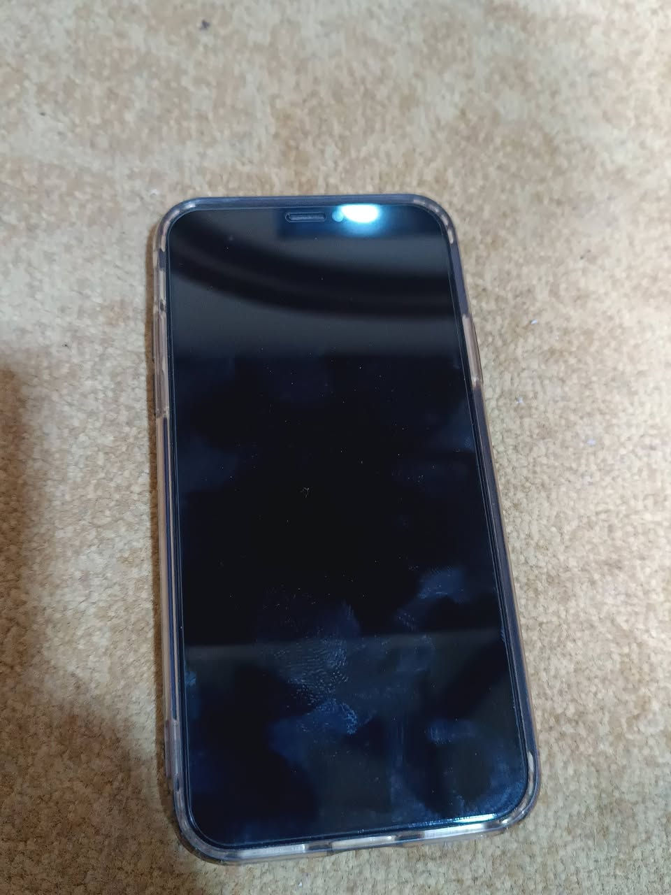 إكس اس
xs 64GB نضيف فيس ايدي شغال بطارية مبدلة 
120 الف 
*********** واتس
