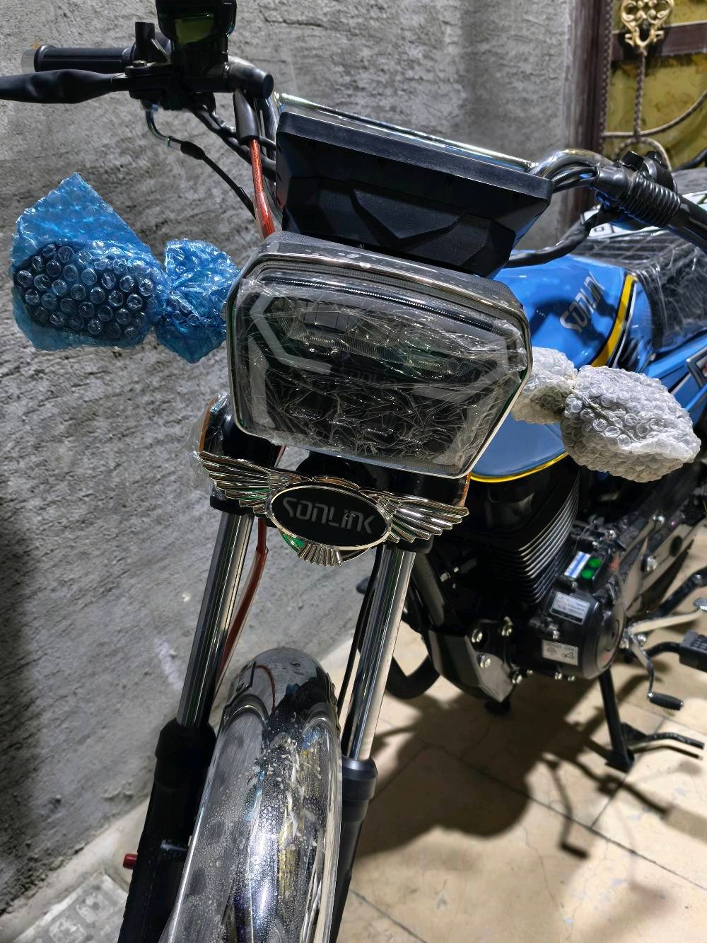 دراجه سونيك رقم بغداد انجليزي مكينه سي بي اف حجم 200 سي سي موديل 2025 العنوان بغداد الجديدة 