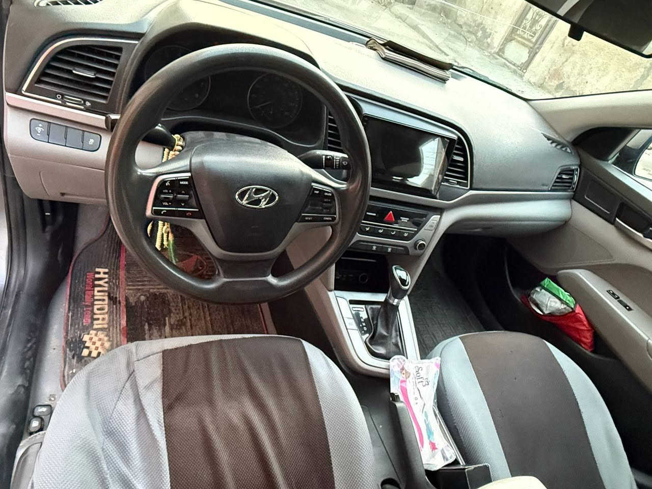 سلام عليكم
النترا 2018 وارد امريكي ضربتها فقط بنيد ومبدل يعني قطعه وحده مبدله والباقي كفاله رقم ذي قار رقم الجديد سيارة جاهزه من كلشي تبريد قبل اسبوع سويته حداديه قبل شهرين وبدلت تخم تاير يعني السياره نضيفه وجاهزه السياره موجوده بالبصره 
انه مكلف بالنشر 
اتصال/ ***********
