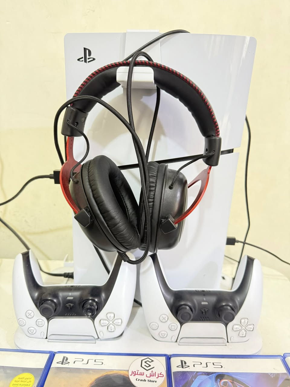 Ps5 سلم اوربي
نظافة 100‎%‎ السعر 750
جوستك اضافي اصلي السعر 75
Ubs 1500 السعر 75
سماعة هايبر اكس كلود 2 السعر 100
الاقراص عدد 8 منهن 6 للبلي 5 
و 2 للبلي 4 
الاقراص كلهن ب200 ونظافتهم 100‎%‎ 
 كل المعروض نظافة 100‎%‎ 
السعر الكلي 1200
مكاني حله ***********
